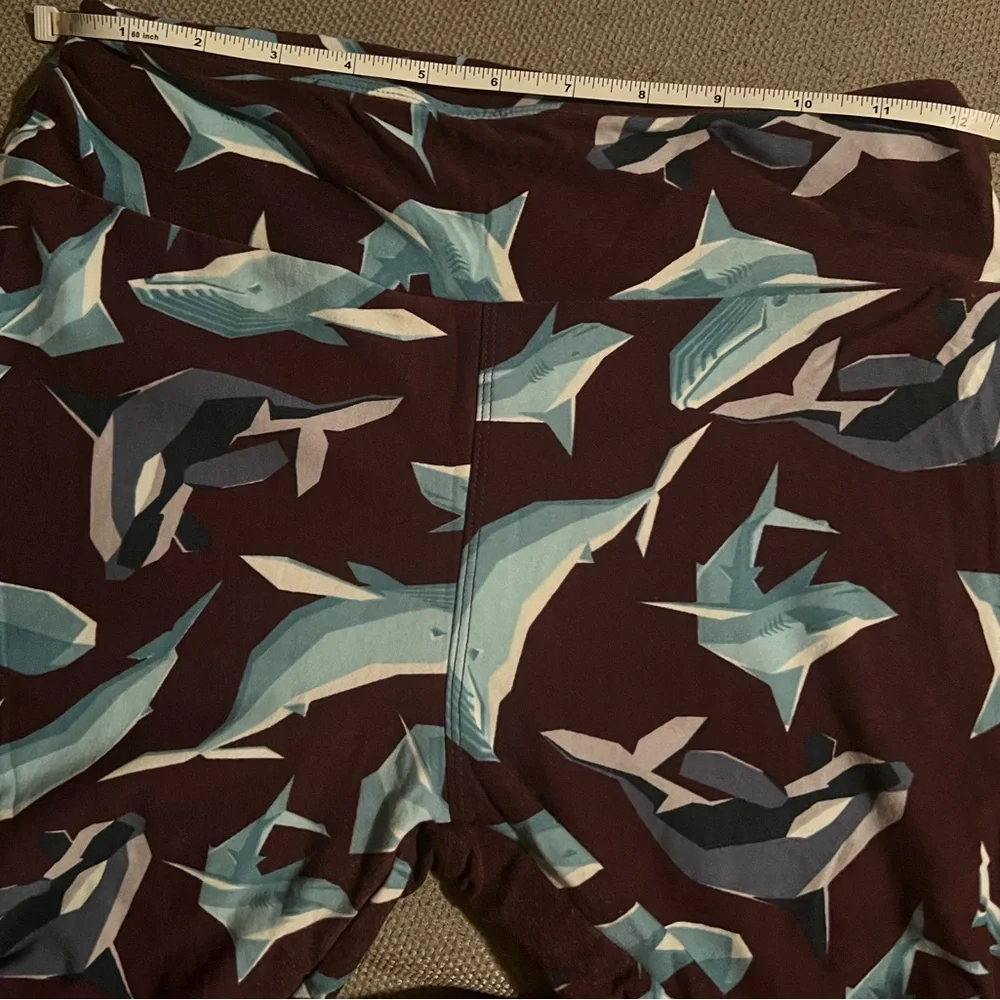 Lularoe Womens Leggings One Size Rare “Unicorn” Sharks‎ Whales